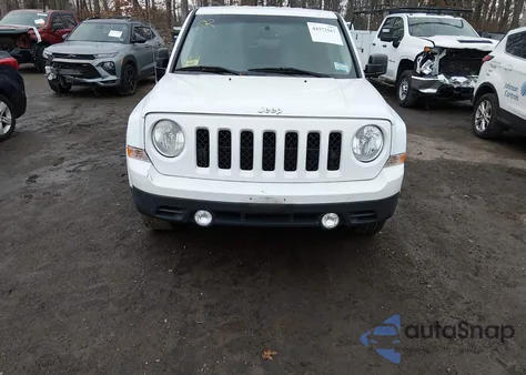 2017 Jeep Patriot Sport Fwd из США, поврежденный, VIN 1C4NJPBA5HD150627